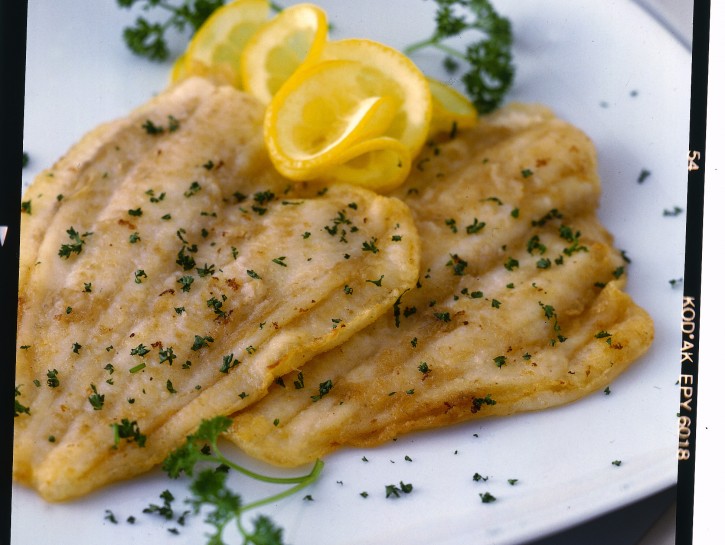 ricetta filetti di platessa con limone e prezzemolo | donna moderna - Come Cucinare I Filetti Di Platessa Surgelati ricetta filetti di platessa con limone e prezzemolo | donna moderna - Come Cucinare I Filetti Di Platessa Surgelati