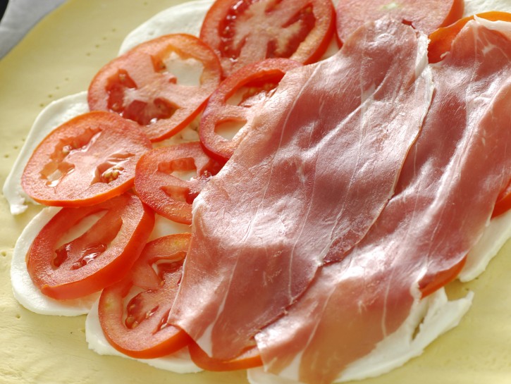 Sfoglia Di Mozzarella E Prosciutto Cotto