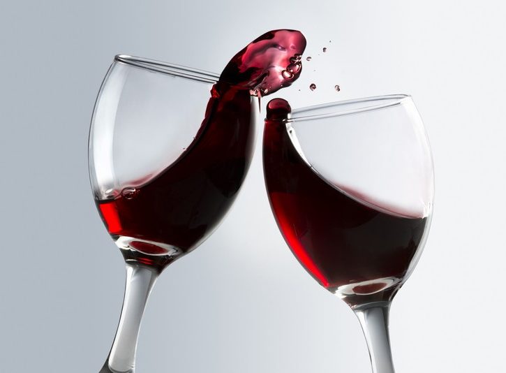 Un bicchiere di vino rosso Donna Moderna