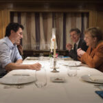 Justin Trudeau a tavola con Angela merkel