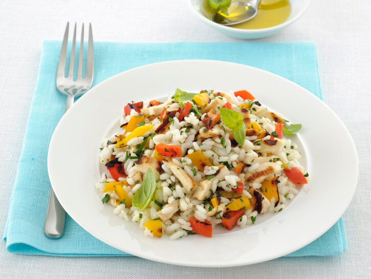 Insalata di riso e pollo