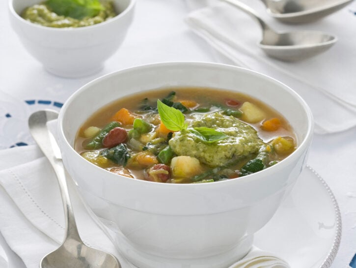 Minestrone ligure al pesto
