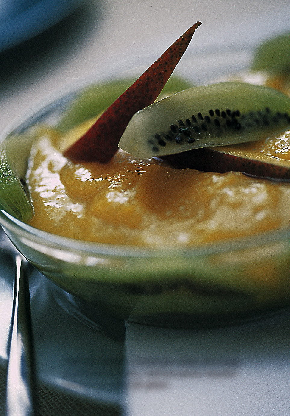 Mango Kiwi Savarin - Rezepte Suchen