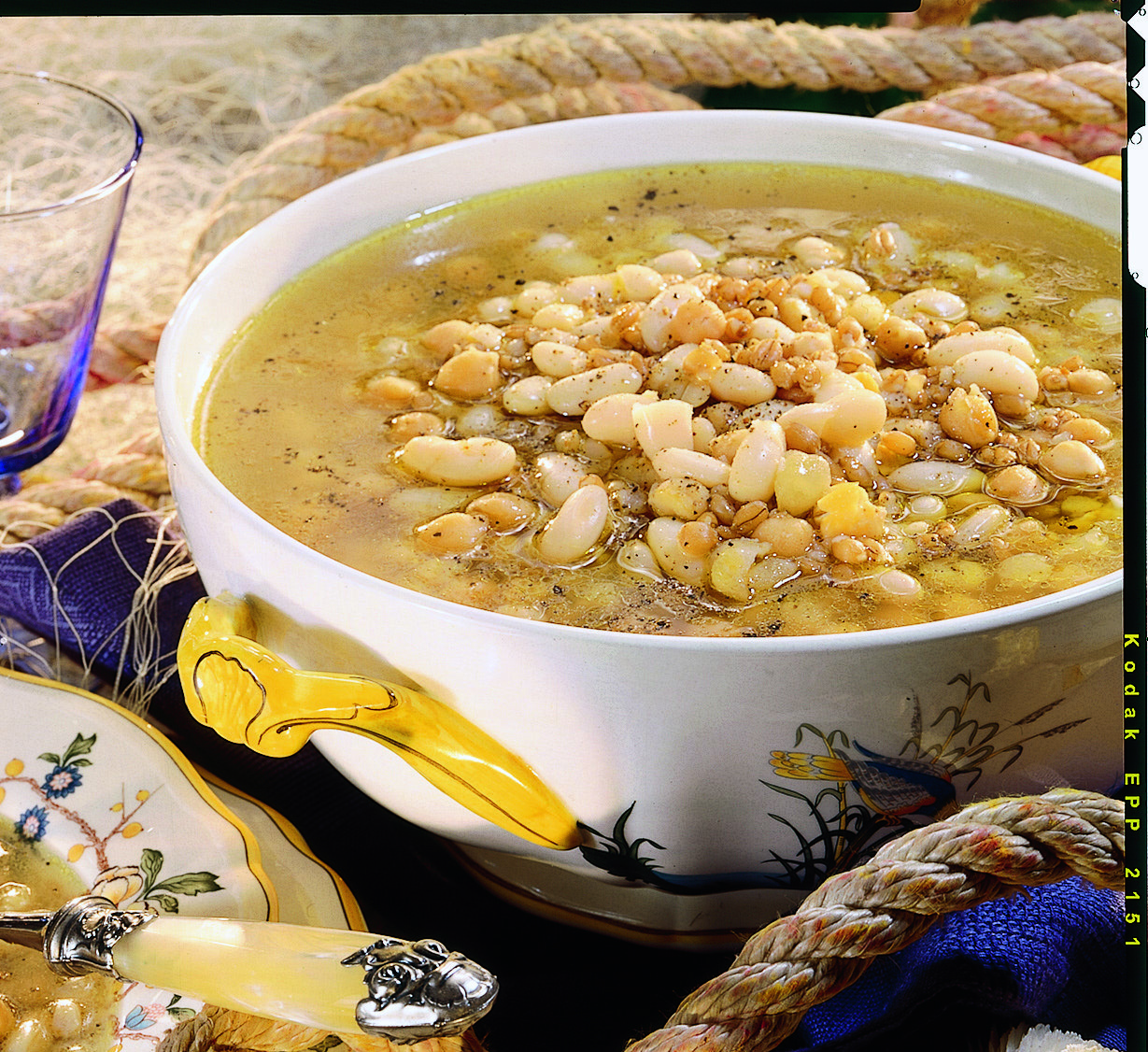 Mesciua (zuppa di ceci, grano e cannellini)