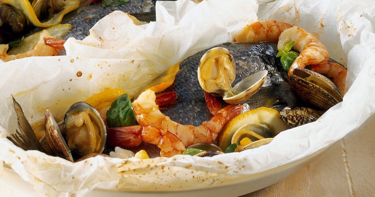 Ricetta Orata al cartoccio ricco - Donna Moderna