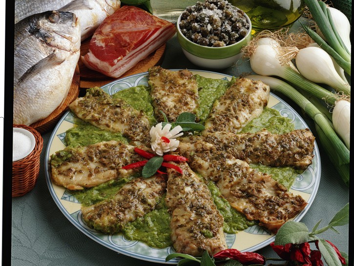 Filetti di orata ai piselli