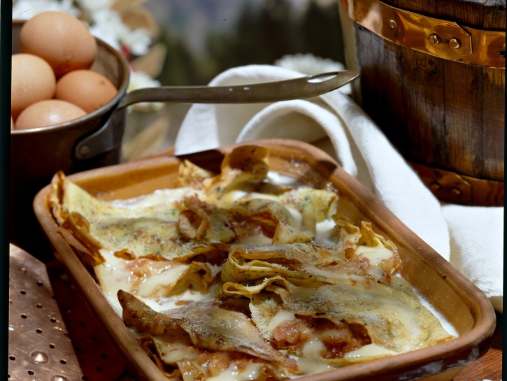 Crespelle fontina e prosciutto
