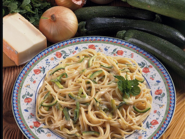 Linguine taleggio e zucchine