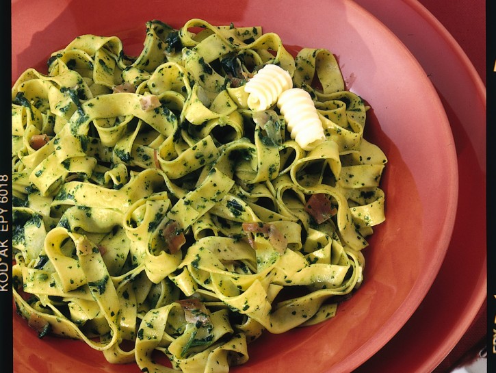 Ricetta Tagliatelle con salsa agli spinaci - Donna Moderna