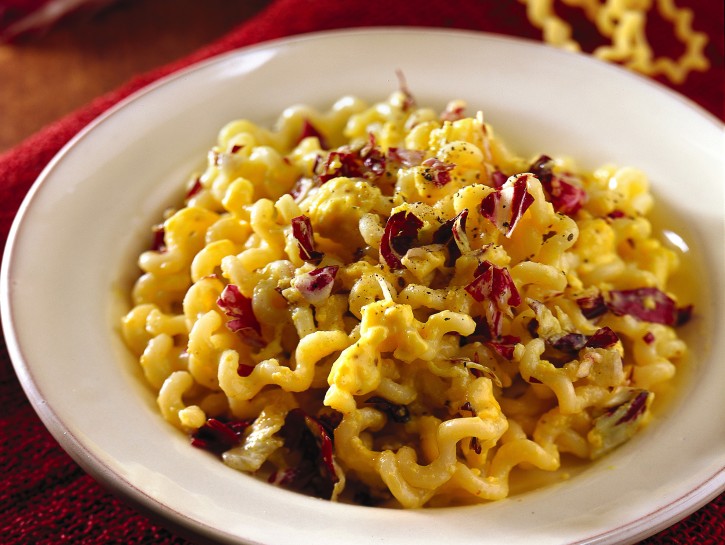 Fusilli con crema di uova
