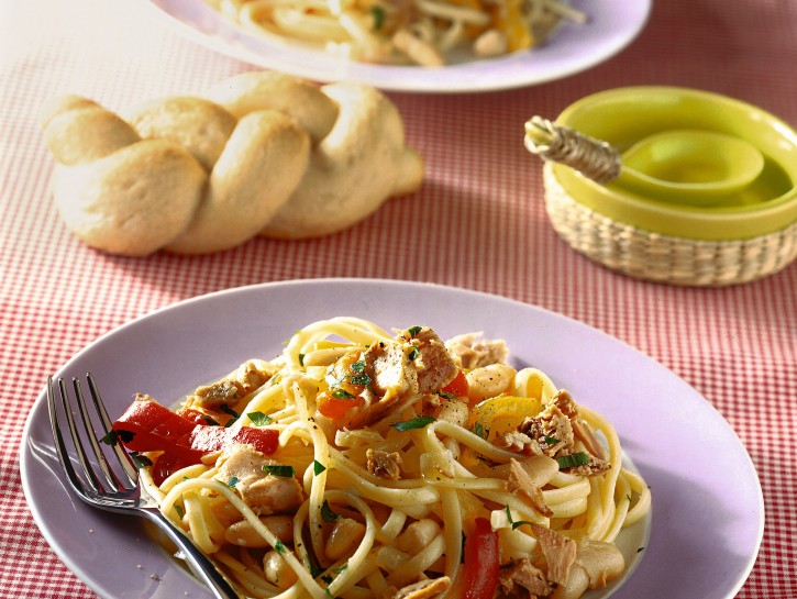 Linguine con tonno e cannellini