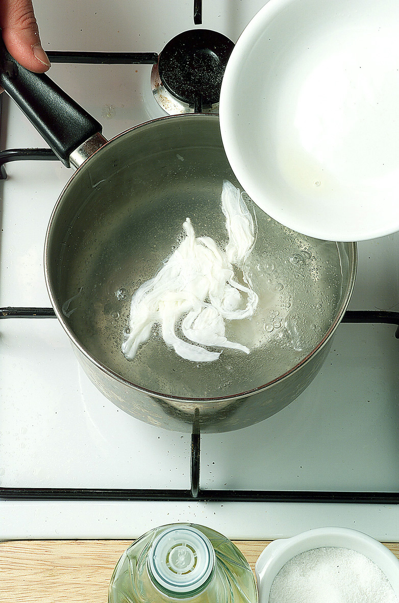 Ricetta Uova in camicia alla besciamella - Donna Moderna
