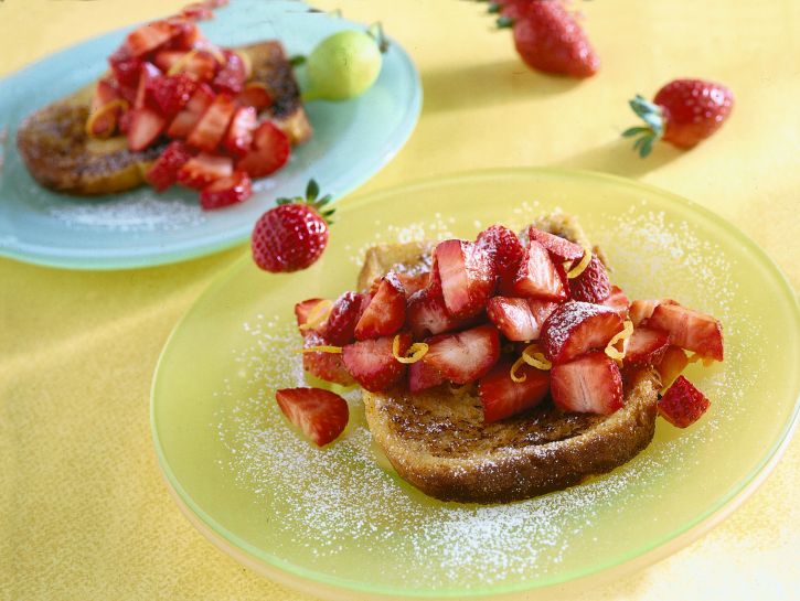pain-perdu-con-le-fragole preparazione