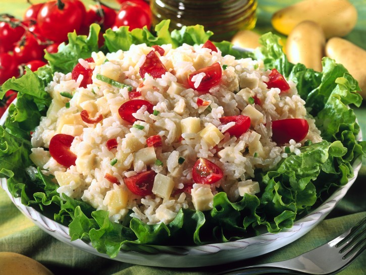 Ricetta Insalata di riso con formaggi piccanti e pomodorini Donnamoderna Ricetta Insalata di riso con formaggi piccanti e pomodorini Donnamoderna