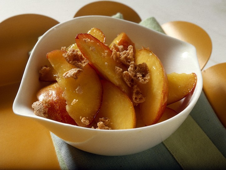 Pesche agli amaretti