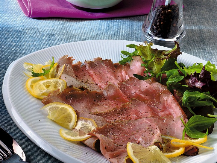 Roast-beef al limone con insalatina novella