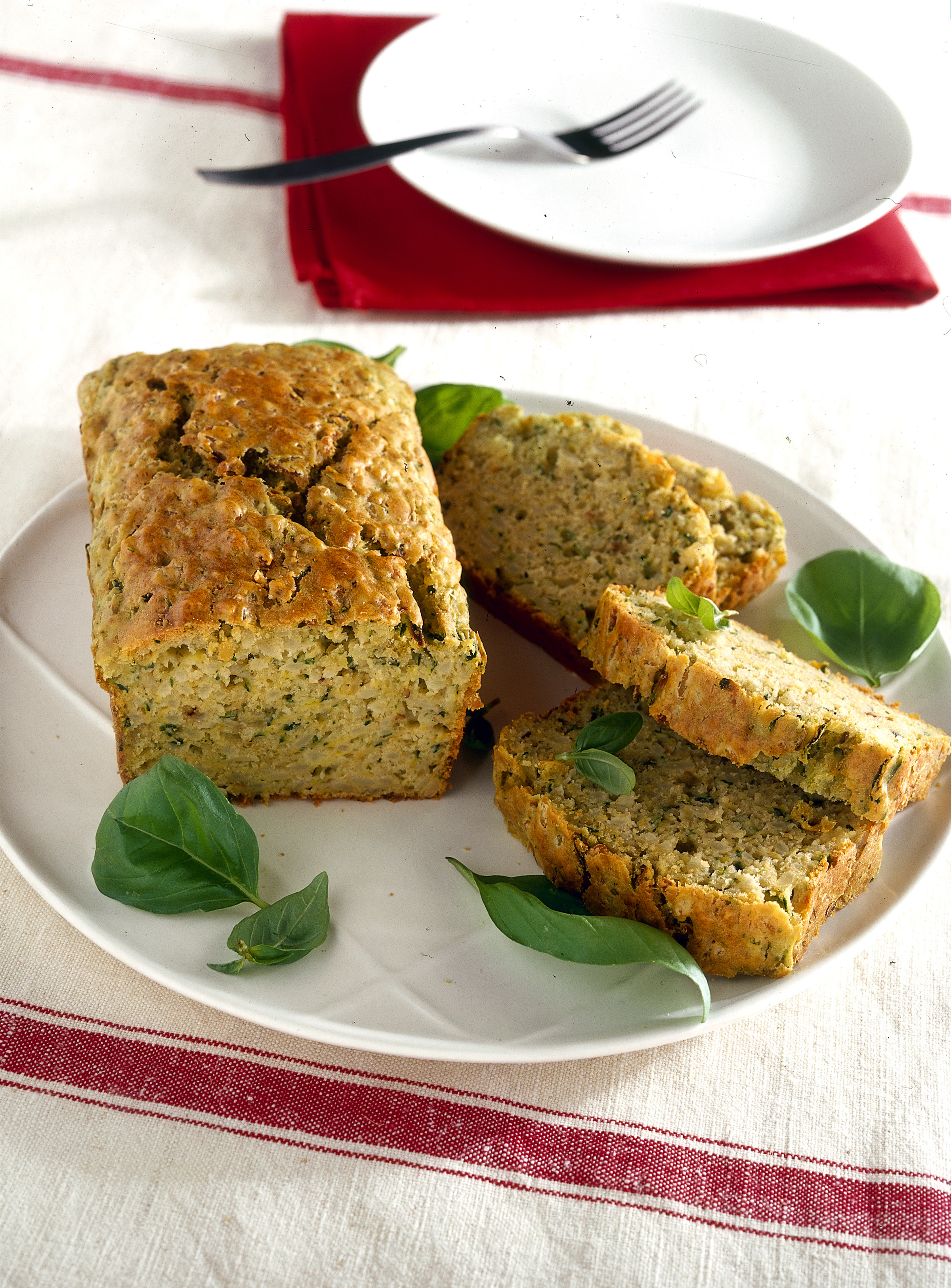 Ricetta Pane di zucchine al pesto - Donna Moderna