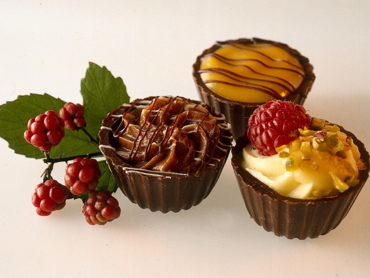 Ricetta Pirottini di cioccolato farciti al cioccolato ...