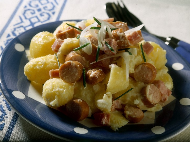 Ricetta Insalata di patate alla tedesca - Donna Moderna