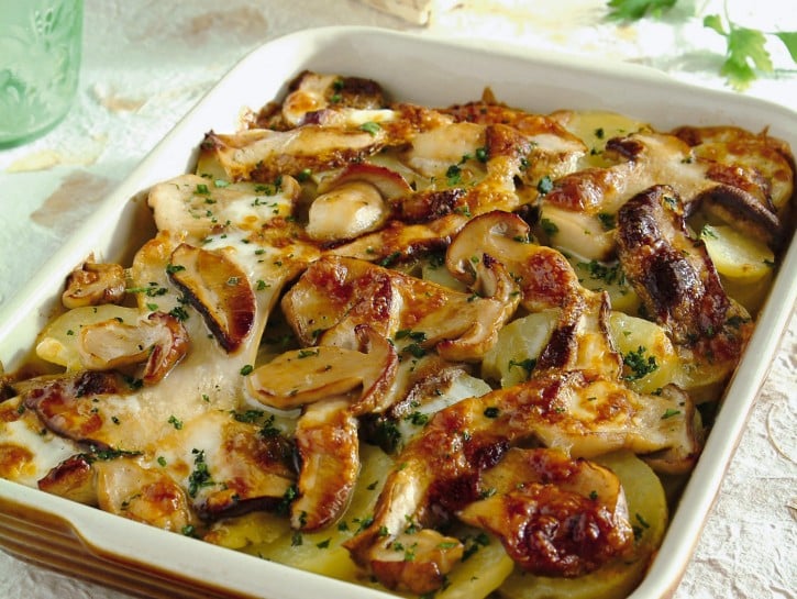 teglia-di-funghi-porcini-e-patate-gratinata-in-forno step