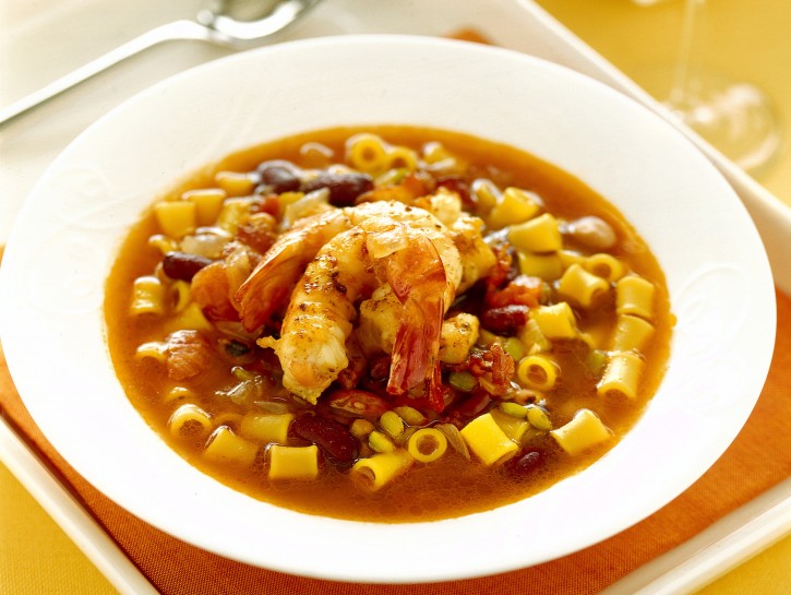 Zuppa di legumi e gamberi