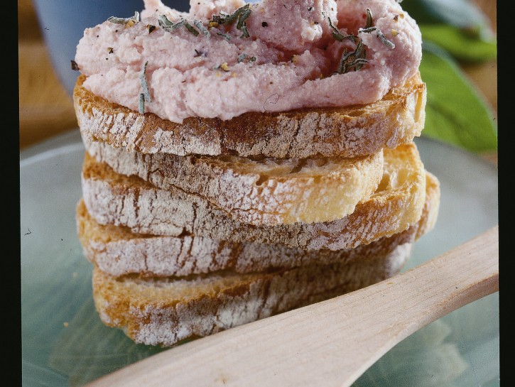 Ricetta Bruschette con mousse di mortadella Donnamoderna