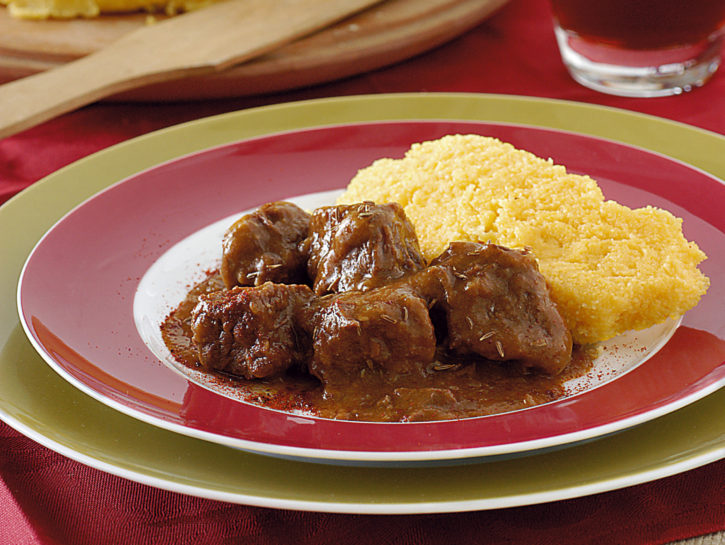 Gulasch con polenta