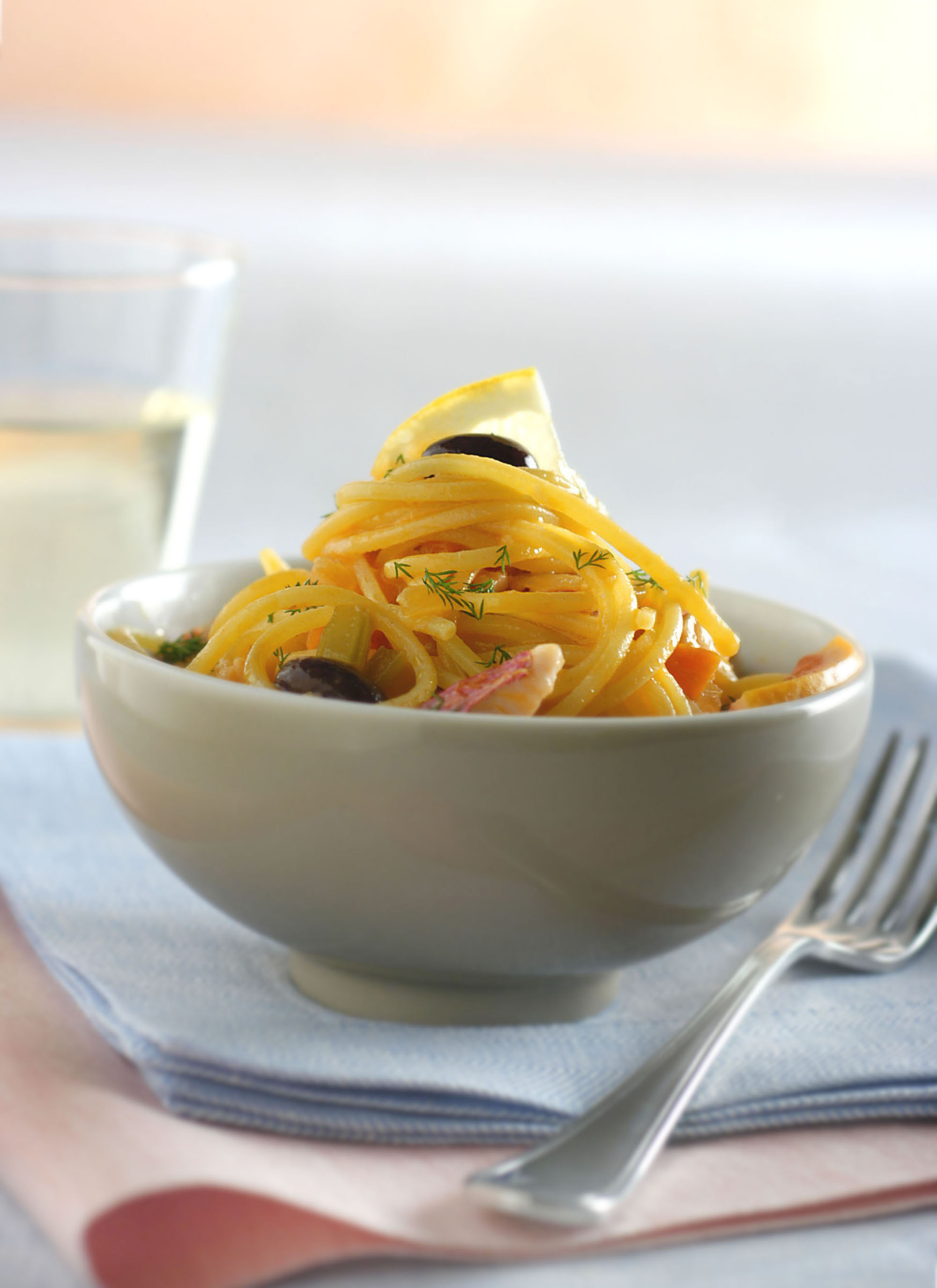 Ricetta Pasta con ragù di triglie al pompelmo - Donna Moderna