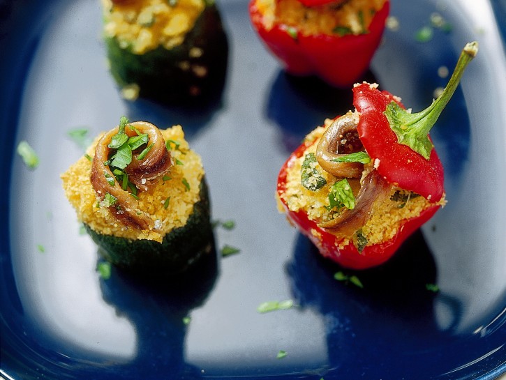 Zucchine e peperoni ripieni