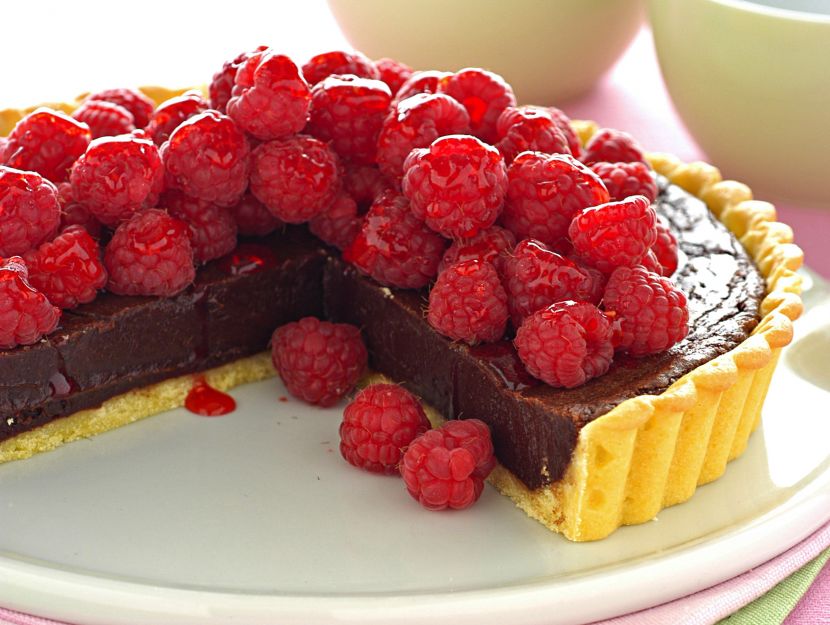 crostata-dolce-con-cioccolato-e-lamponi ricetta