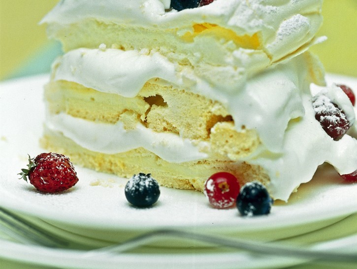 Pavlova ai frutti di bosco