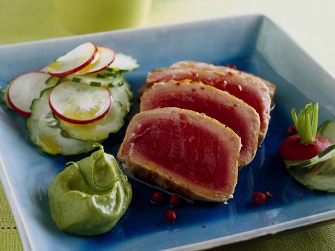Tagliata di tonno con avocado