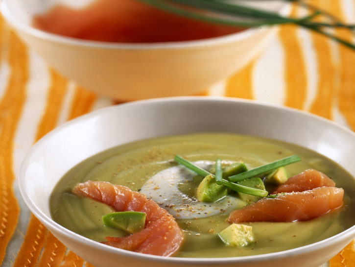 Crema di avocado alla panna acida