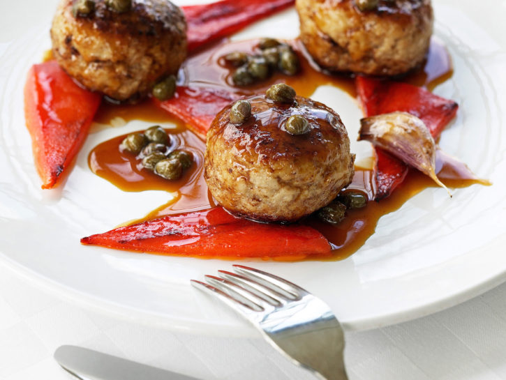 Crépinettes di vitello in salsa di capperi