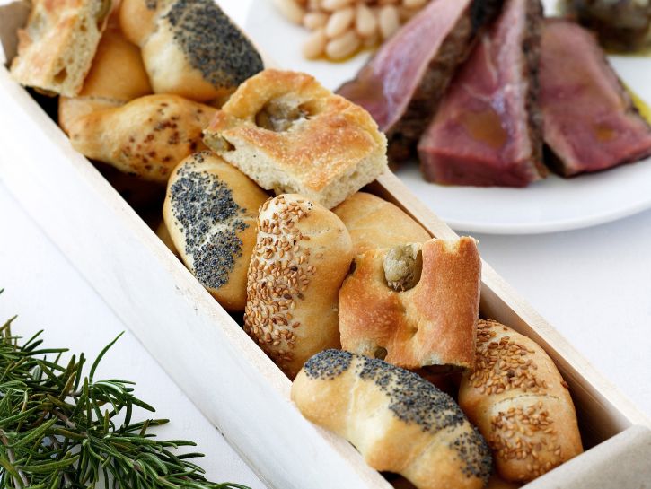 foto panini-ai-semi-e-schiacciata-alle-olive
