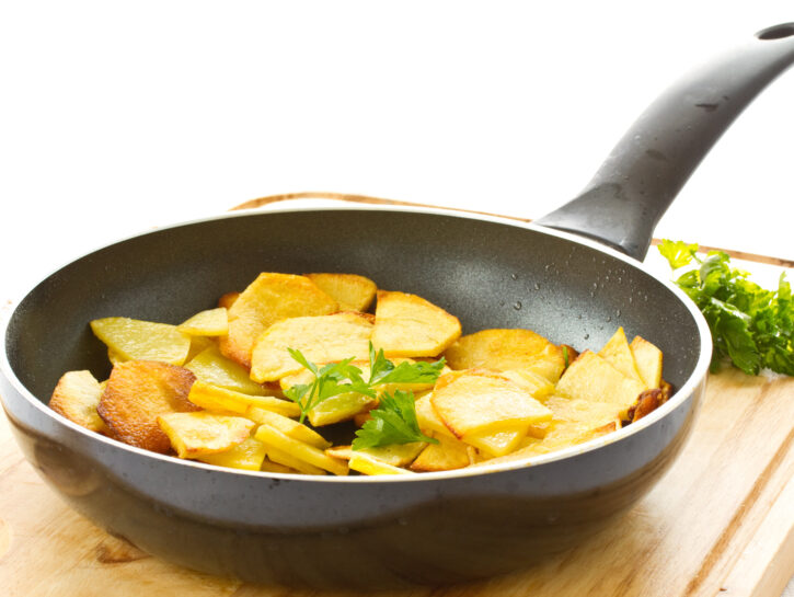 Patate in padella veloci- Credits: Shutterstock