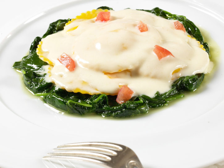 Ravioli di patate con salsa al taleggio
