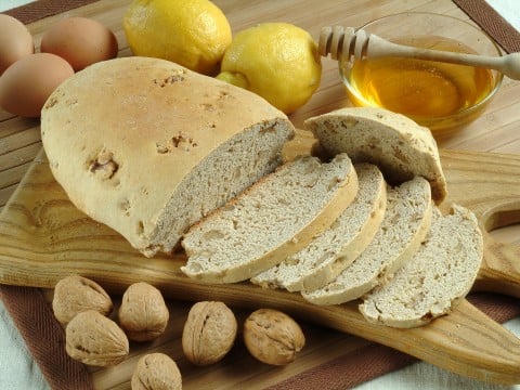 Pane di noci e miele