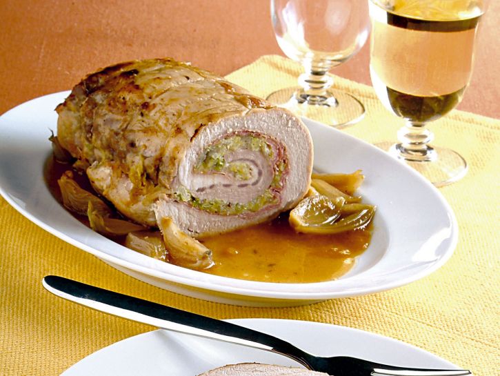 Rollé di maiale con la verza