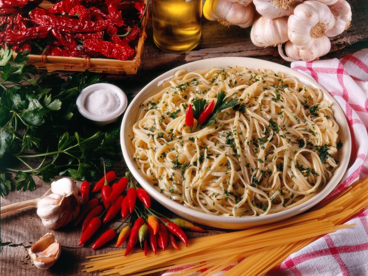 Linguine aglio olio e peperoncino