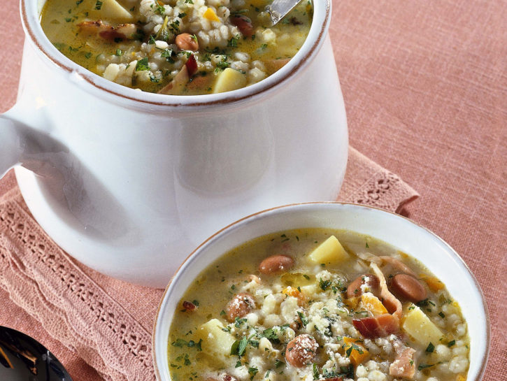 Zuppa d'orzo con fagioli