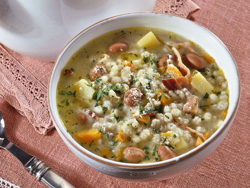 Ricetta Zuppa d&amp;#39;orzo con fagioli - Donna Moderna