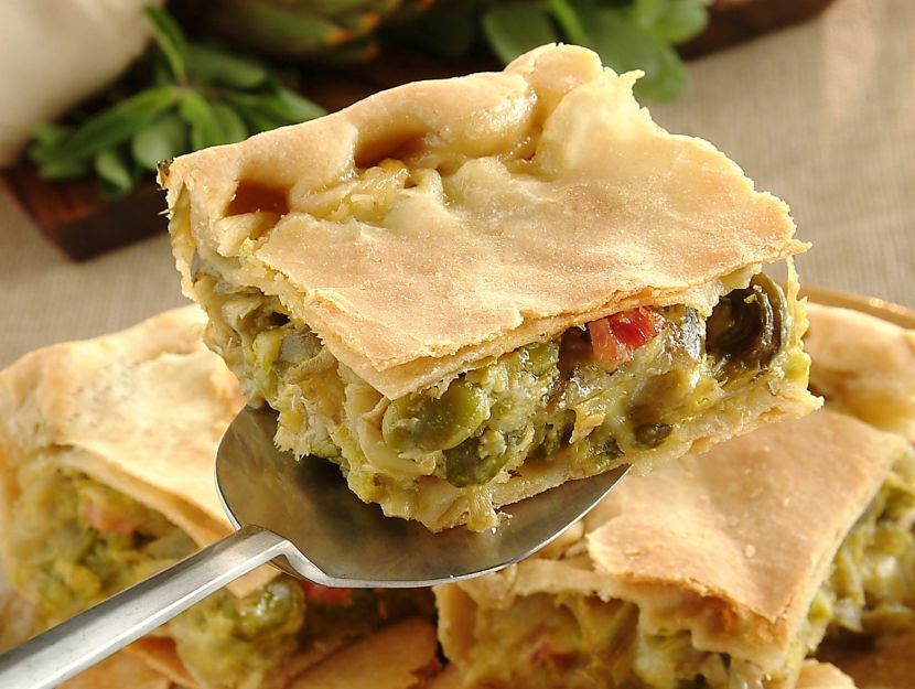 torta-salata-farcita-con-carciofi-fave-e-formaggio preparazione