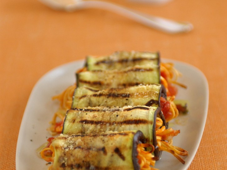 Involtini di melanzane e tagliolini alla mozzarella