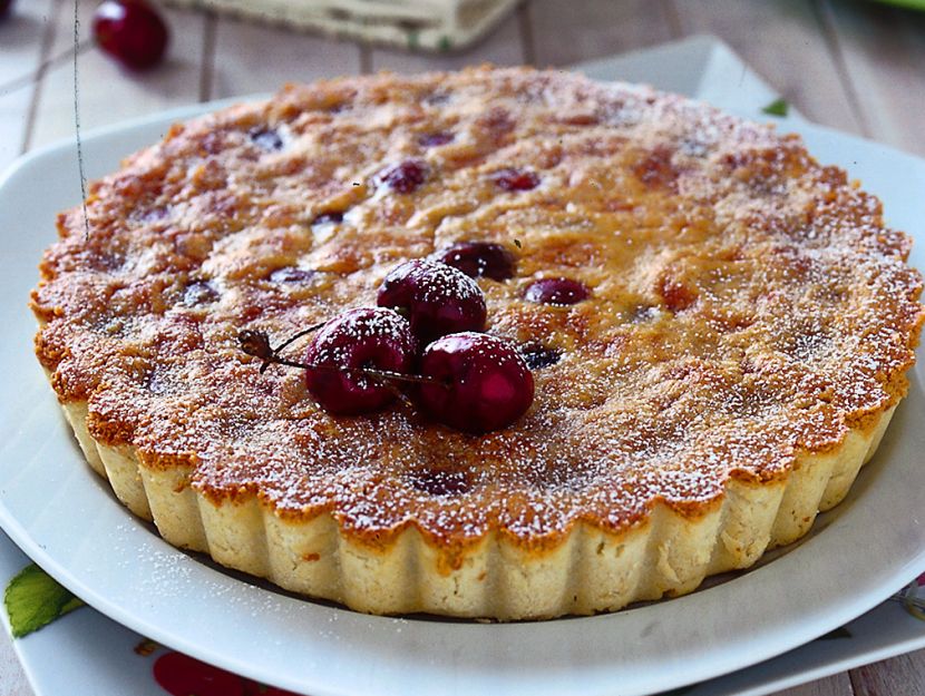 crostata-agli-amaretti-e-ciliegie