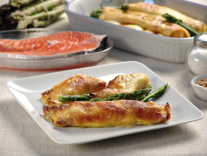 Crepes salmone e asparagi