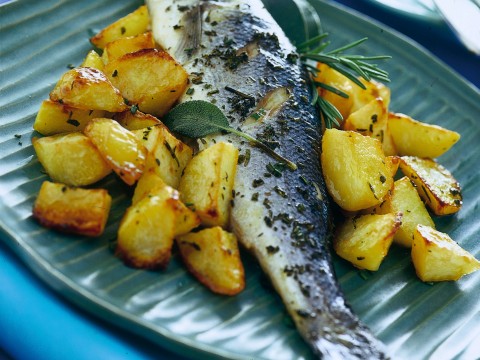 Branzino al forno con patate