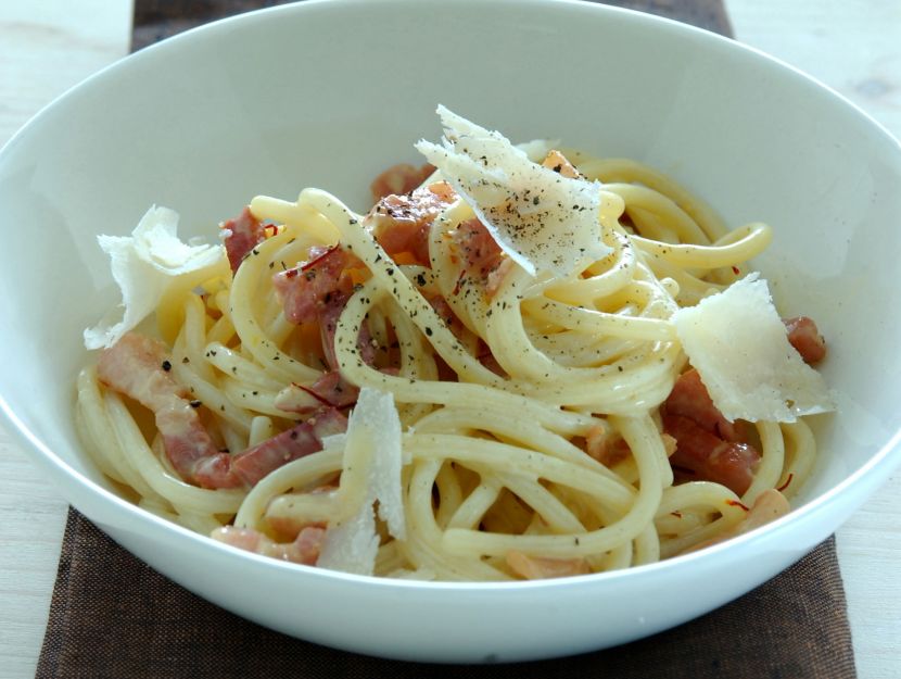 spaghetti-con-prosciutto-crudo