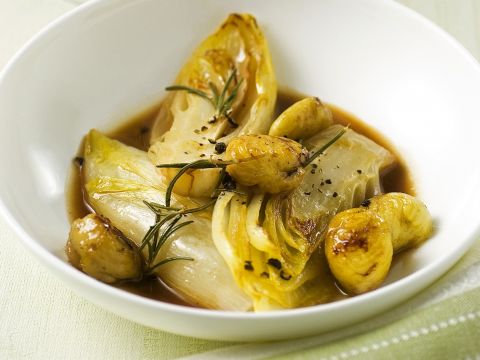 Indivia e castagne brasate