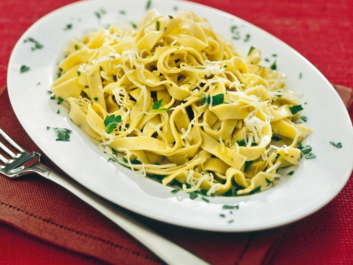 Ricetta Tagliatelle cacio e pepe - Donna Moderna